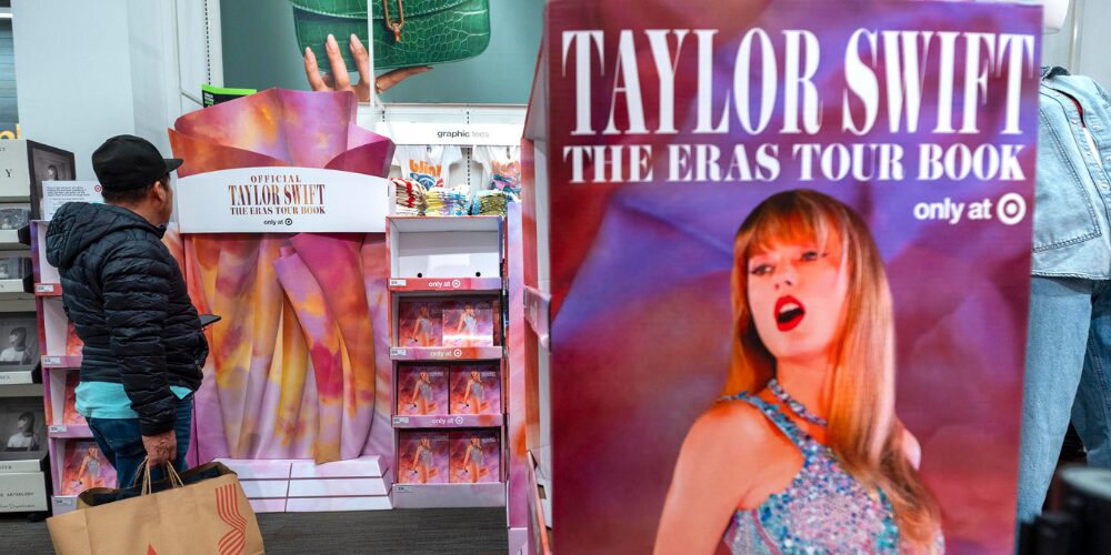 El libro de Taylor Swift ha vendido 814.000 copias en solo dos días en Estados Unidos