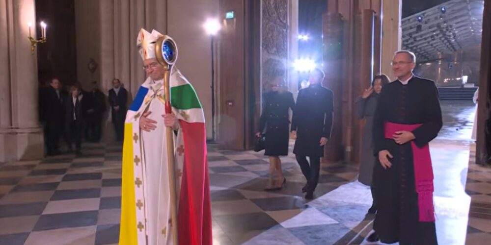 El arzobispo de París reabre oficialmente la catedral de Notre Dame