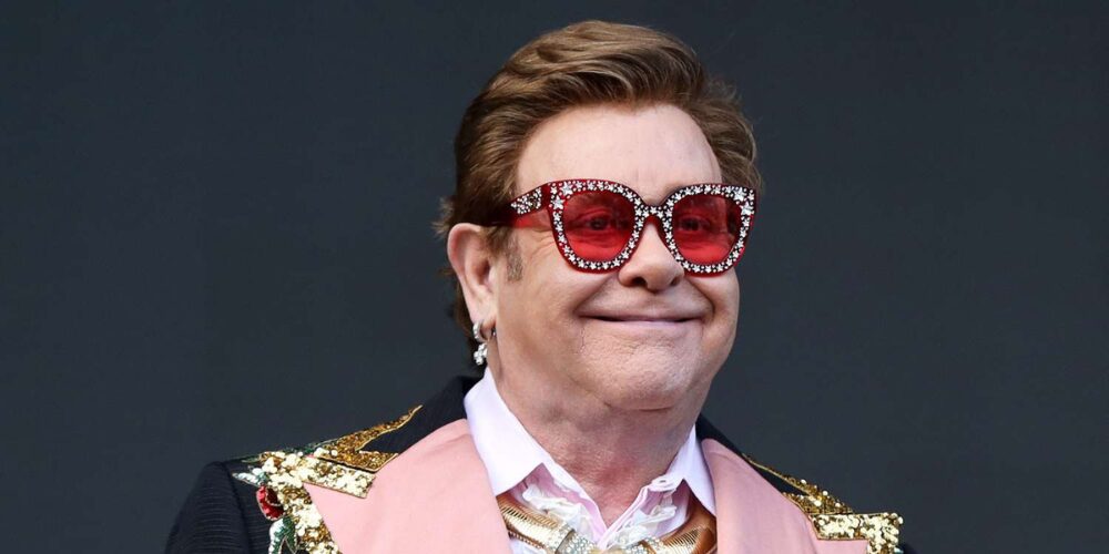 El cantante Elton John, icono del año 2024 para la revista Time