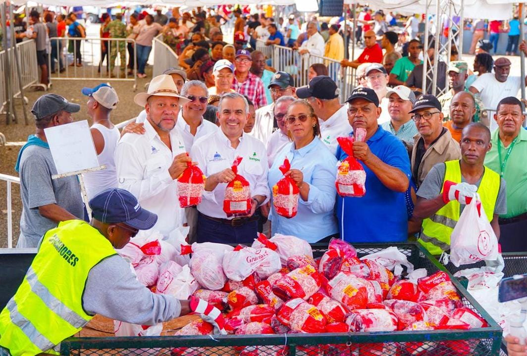 Más de 50 productos y dos combos especiales fueron vendidos en Feria Navidad del Cambio con el Inespre en San Cristóbal