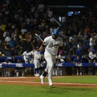 A ritmo de 27 imparables, el Licey aplasta a las Águilas, en histórico partido - Noticias de hoy en República Dominicana | De Último Minuto