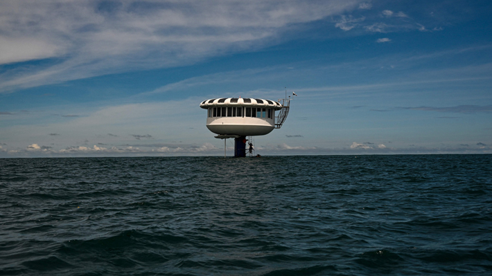 Imagen fuente externa. Vivir bajo el mar: el alemán Rüdiger Koch busca un récord Guinness en las costas de Panamá