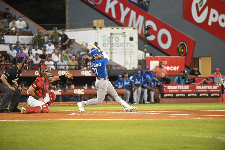 Luis Campusano lidera triunfo de los Tigres con cuadrangular decisivo