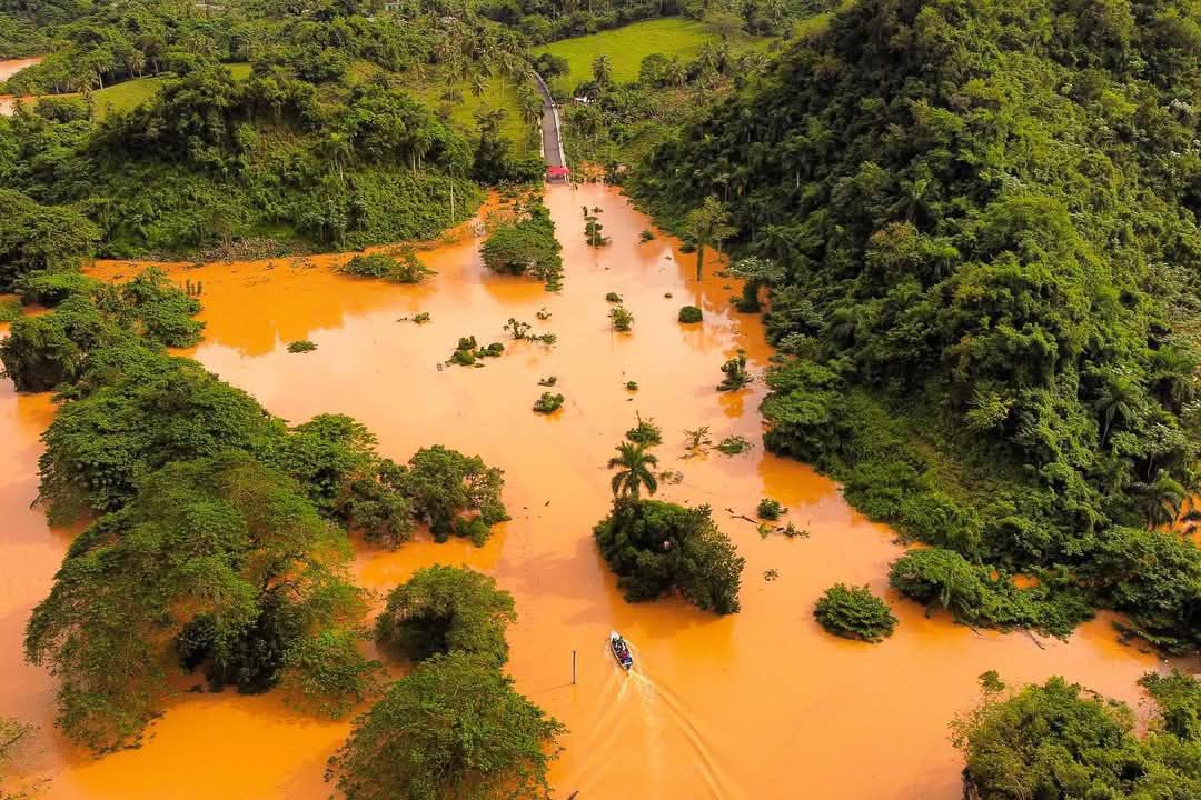 Denuncian obras paralizadas en Samaná por incumplimiento de contratista - Noticias de hoy en República Dominicana | De Último Minuto