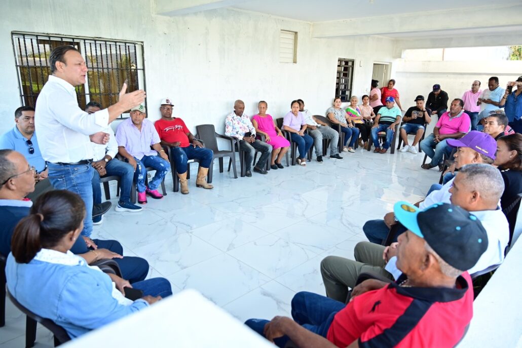 Abel Martínez inicia con entusiasmo y energía recorridos por todo el país promoviendo sus aspiraciones presidenciales