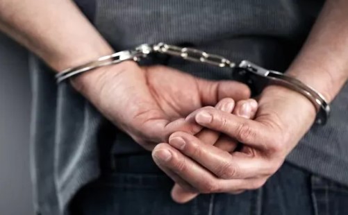 PN detiene hombre por presunto abuso sexual contra niña de 13 años en San José de las Matas