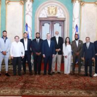 Presidente Abinader recibe a miembros de la Asociación de Peloteros de Grandes Ligas (MLBPA) - Noticias de hoy en República Dominicana | De Último Minuto