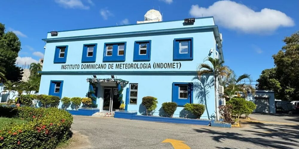 Lluvias y tronadas afectarán varias provincias del país este miércoles, según Indomet