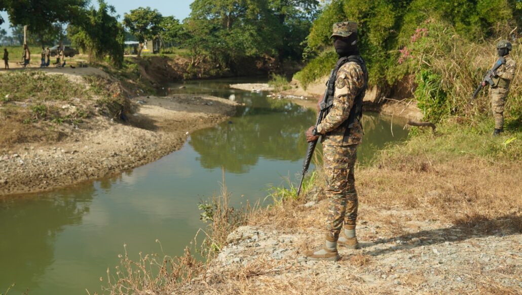 Comandante General del Ejército recorre diversas zonas de la frontera dominico-haitiana