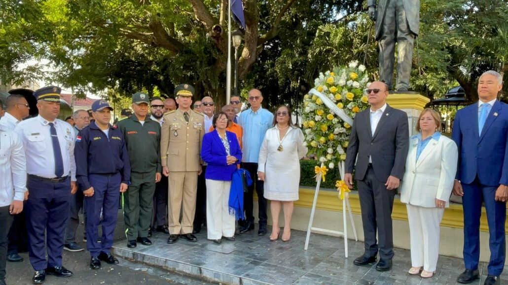 Con diversos actos conmemoran 212 aniversario del natalicio de Juan Pablo Duarte en Santiago