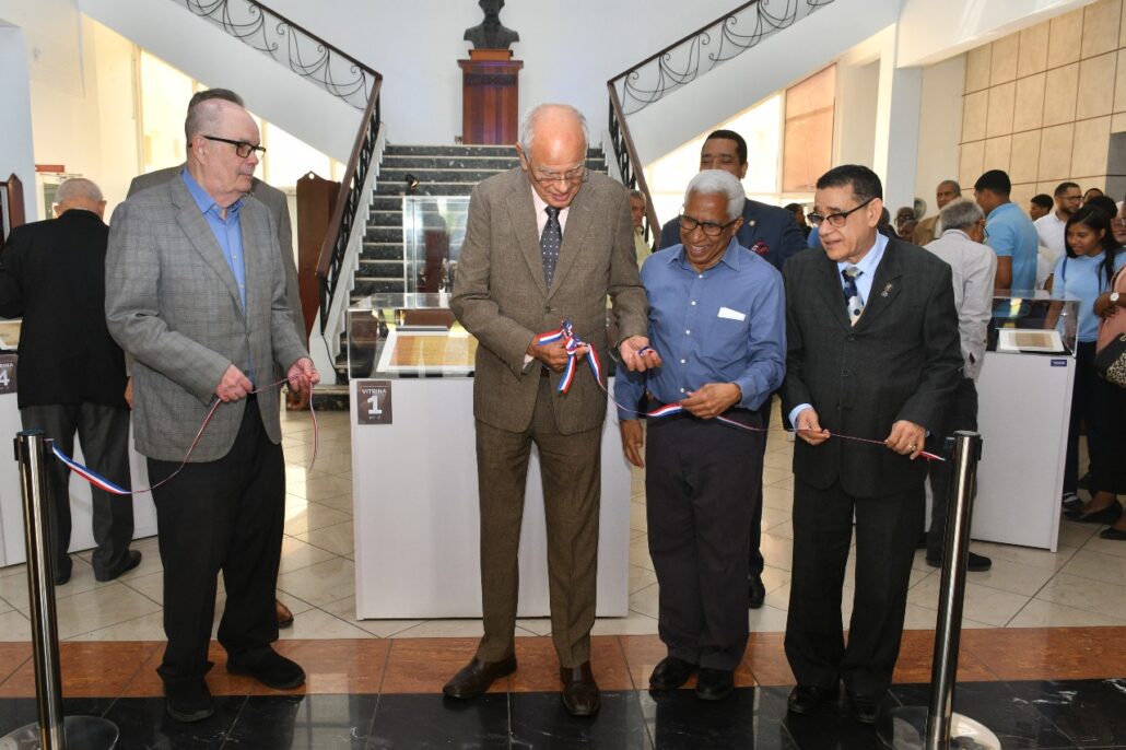 AGN y el Instituto Duartiano inauguran exposición documental de Duarte y presentan libro