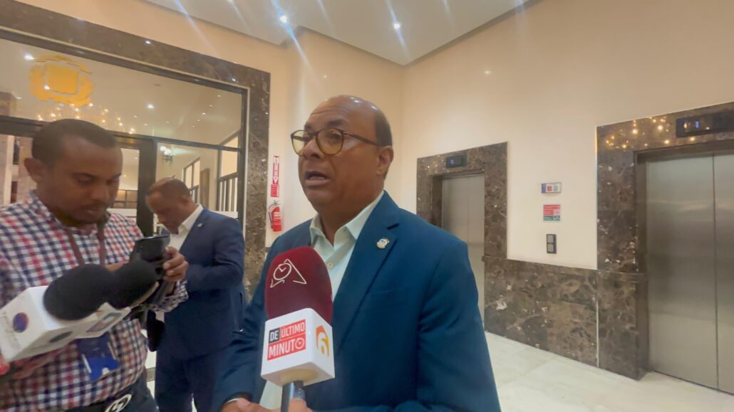 Diputado Luis Castillo afirma estar en desacuerdo con candidaturas independientes