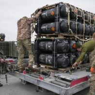 EEUU suspende la venta de armas a Ucrania