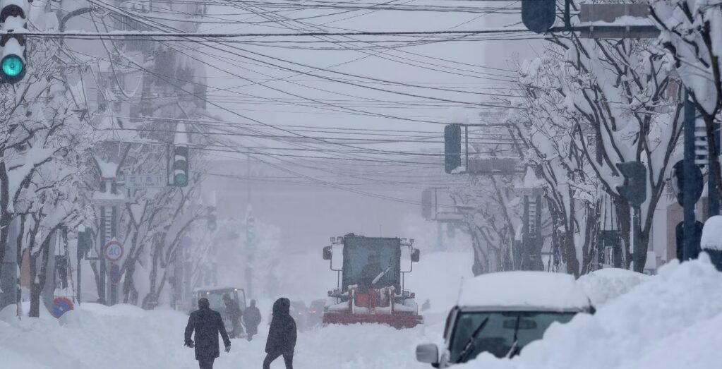 Nevadas en el norte de Japón dejan 1 muerto