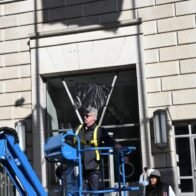 La Usaid desaparece en Washington: retiran el letrero de su sede central