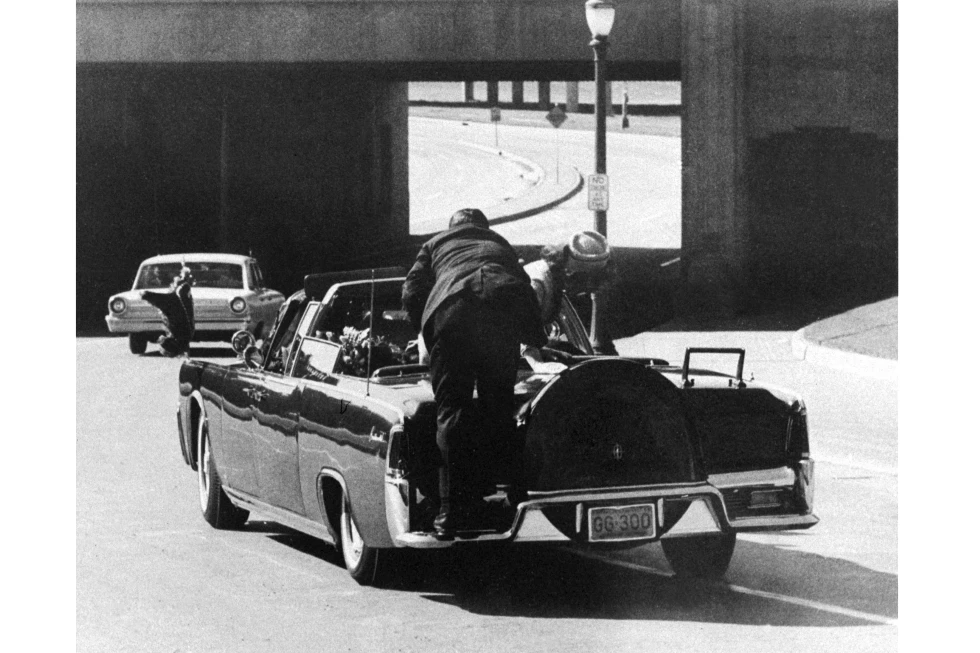 Fallece Clint Hill, el agente del Servicio Secreto que intentó salvar a JFK