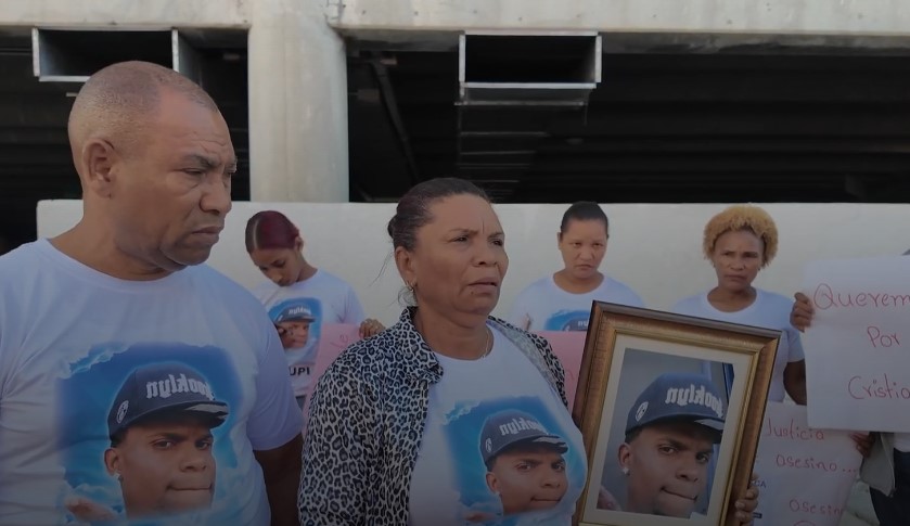 Madre clama justicia por la muerte de su hijo en Los Girasoles Tercero