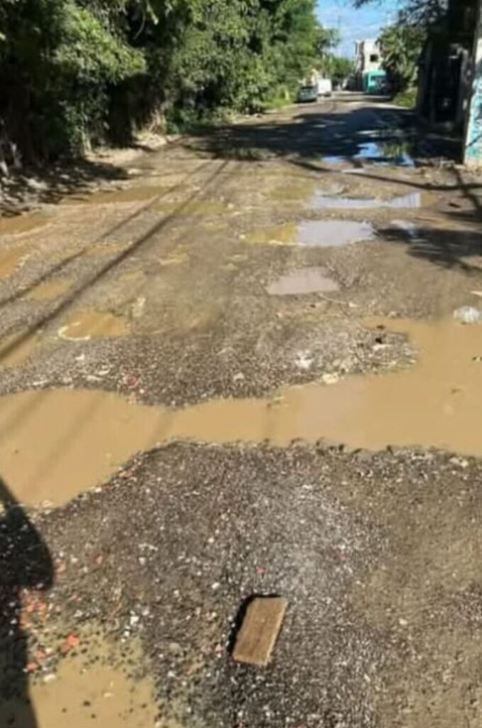 Residentes de la calle San Antonio en Los Alcarrizos denuncian abandono y exigen intervención | De Último Minuto