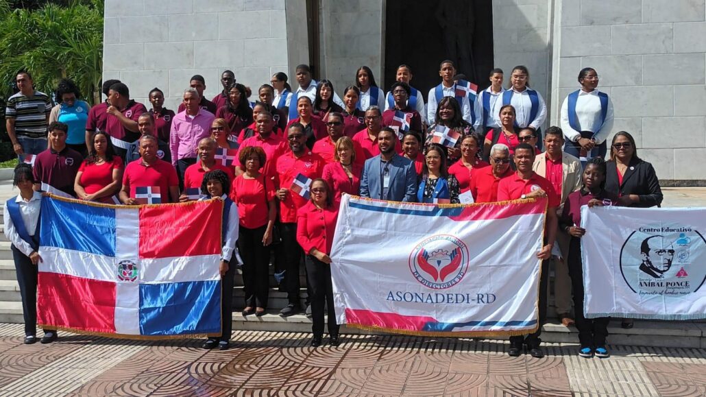Directores de centros educativos llaman a integración de la familia al proceso enseñanza-aprendizaje de los estudiantes