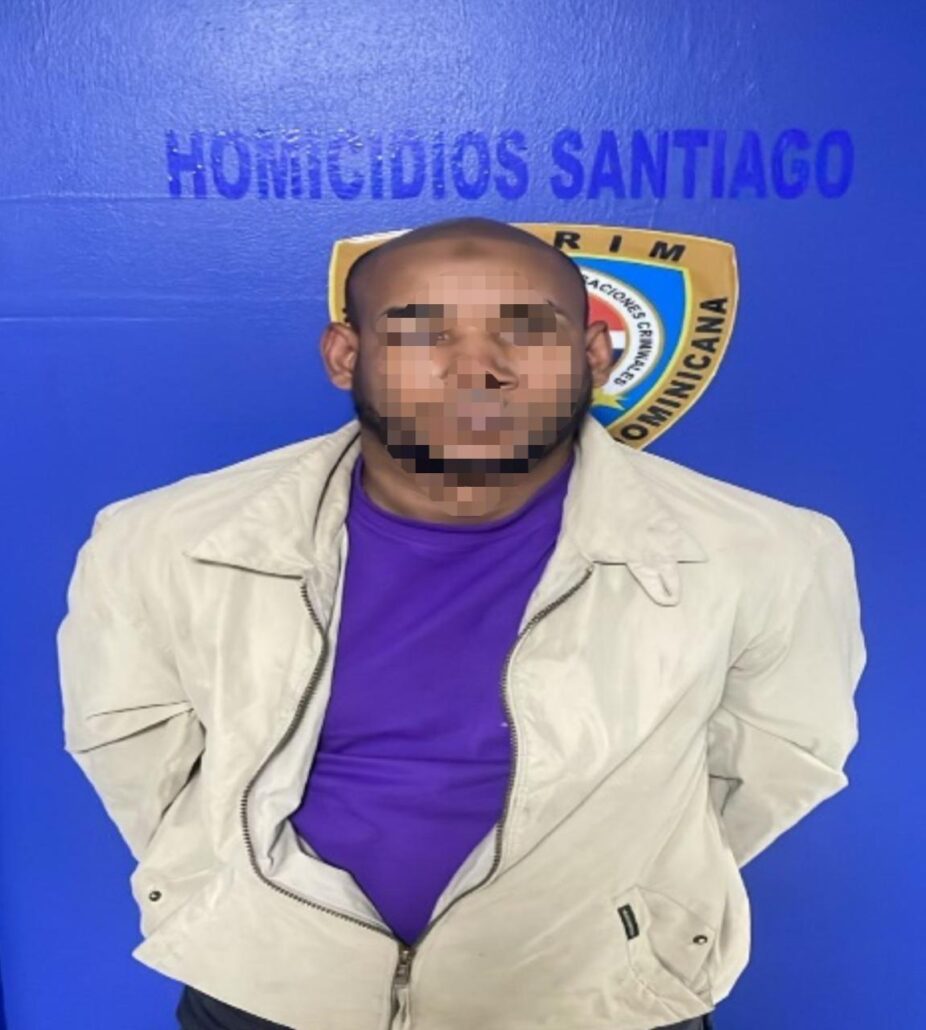 Capturan hombre condenado a 30 años de prisión que estaba fugitivo por la muerte de un adolescente en Santiago.