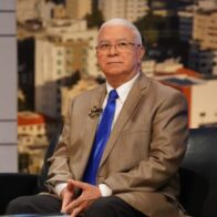 Tomás