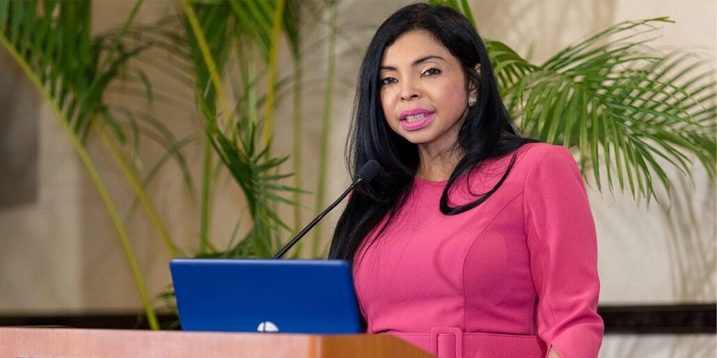 Yeni Berenice Reynoso: ¿Quién es y cuál ha sido la trayectoria de la nueva procuradora? 