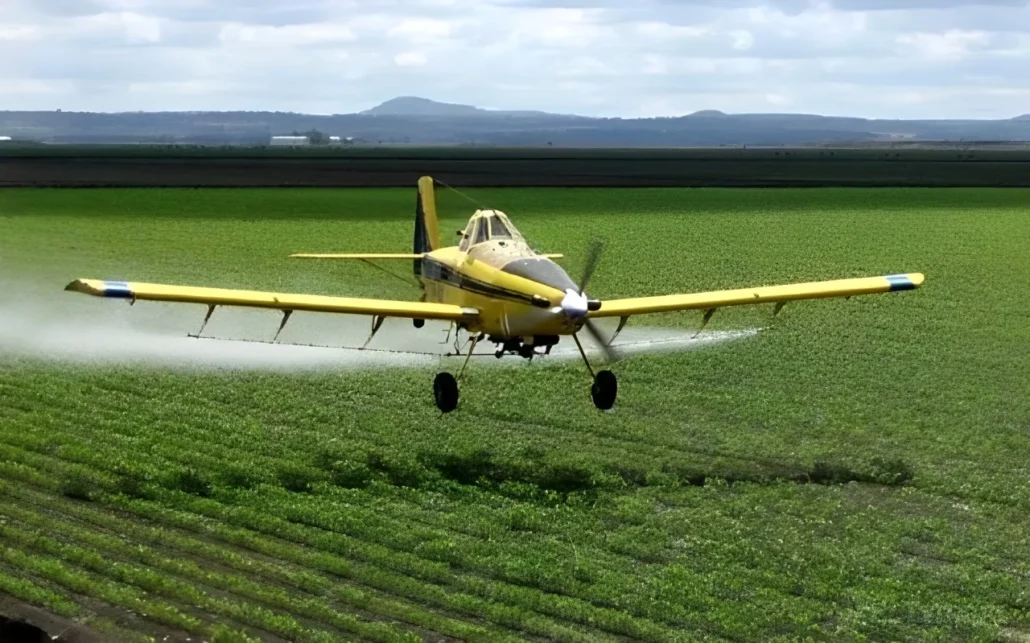 Agricultura advierte a compañías de avionetas fumigadoras en SFM tras intoxicaciones