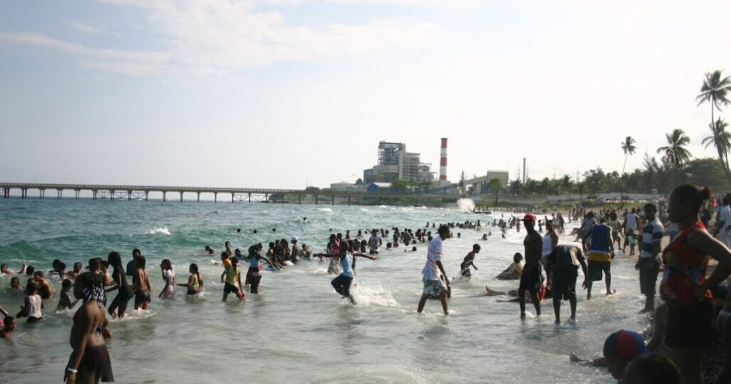 Playa Gringo en Bajos de Haina