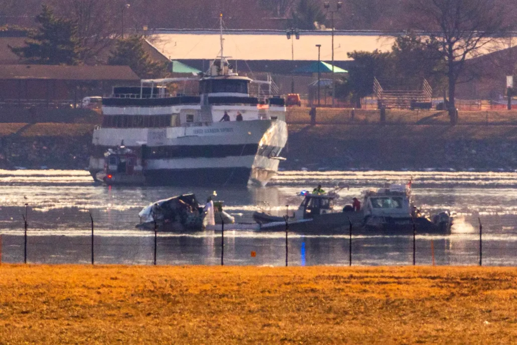 El accidente aéreo en Washington pudo estar provocado por 