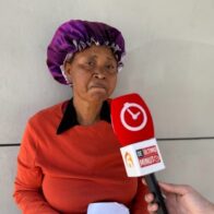 Mujer denuncia que invasores quemaron y destruyeron una casa en su propiedad en San Cristóbal - Noticias de hoy en República Dominicana | De Último Minuto