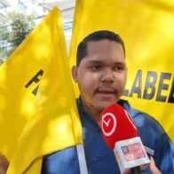 Estudiantes honran la memoria de Orlando Martínez