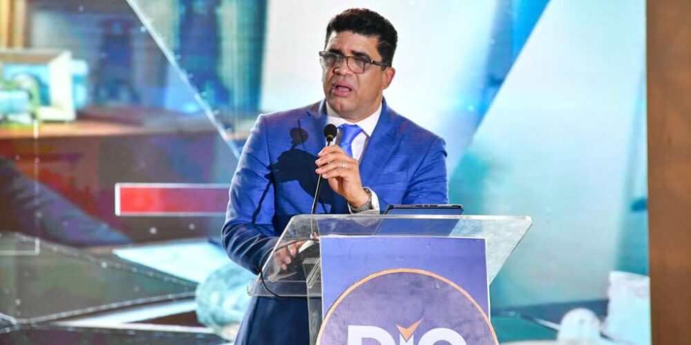 Dío Astacio critica la centralización de los recursos