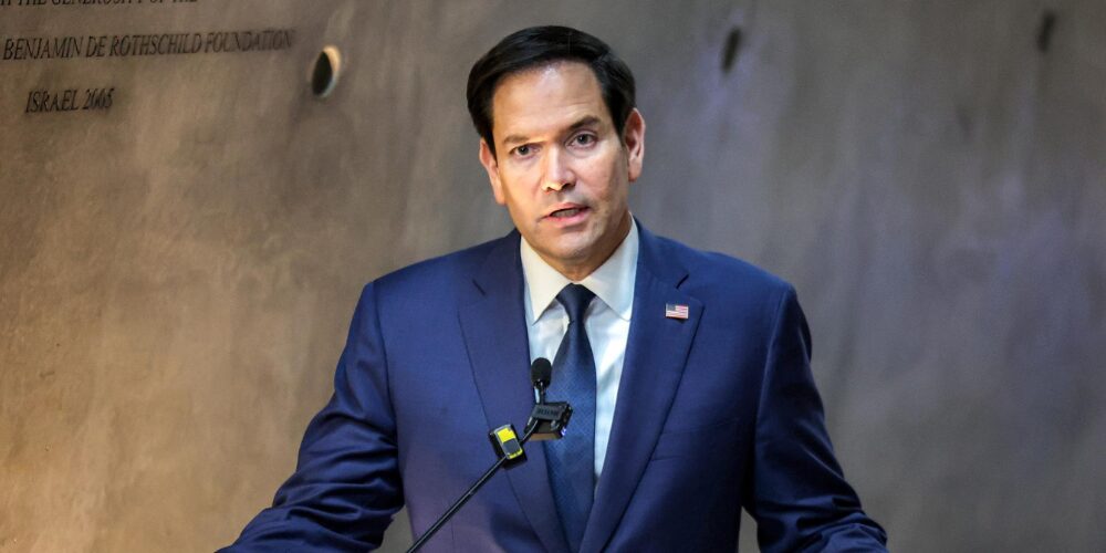 Rubio inicia una gira por el Caribe para tratar misiones médicas cubanas y crisis de Haití