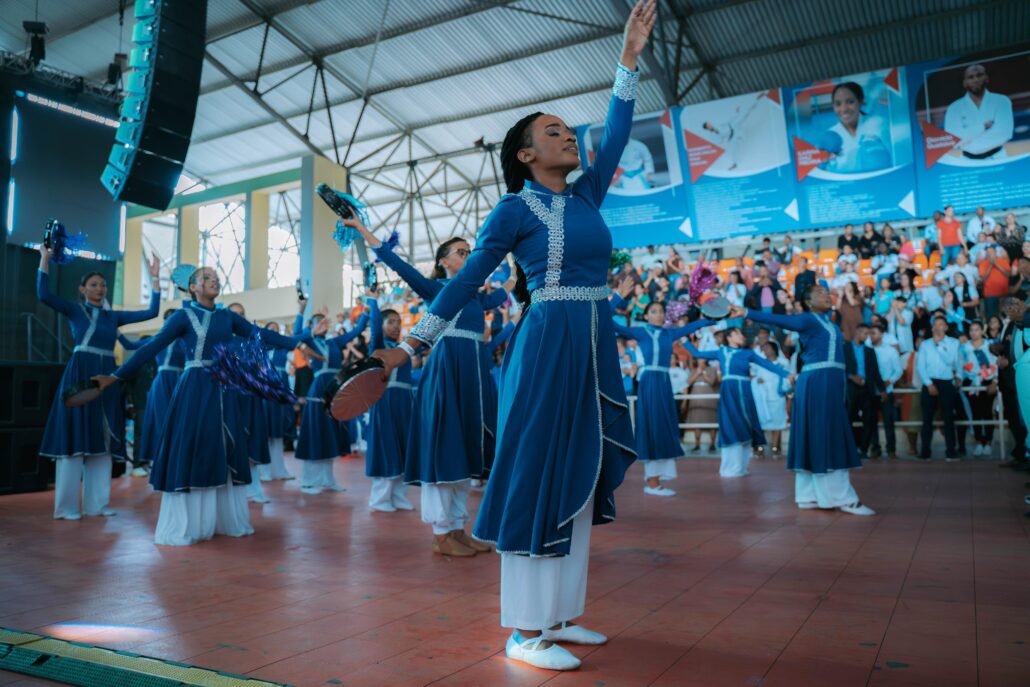 Iglesia cristiana celebra la décimo primera entrega de 