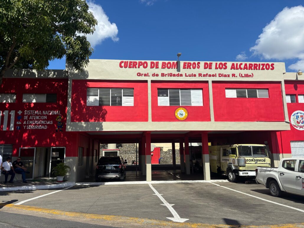 Bomberos de Los Alcarrizos no dan abasto para atender emergencias en un municipio de 500 mil habitantes