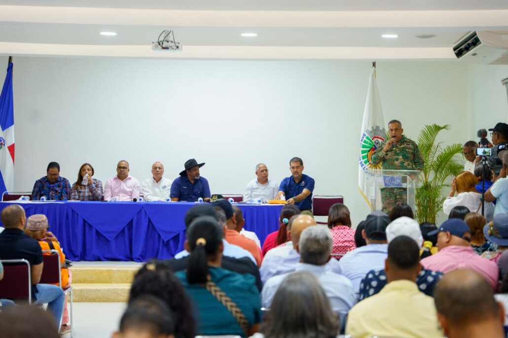 Lee Ballester advierte necesidad restringir el acceso abierto en mercados fronterizos