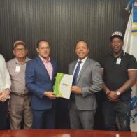 Fenacho entrega a Intrant proyecto sobre electromovilidad para inserción de autobuses eléctricos en el GSD