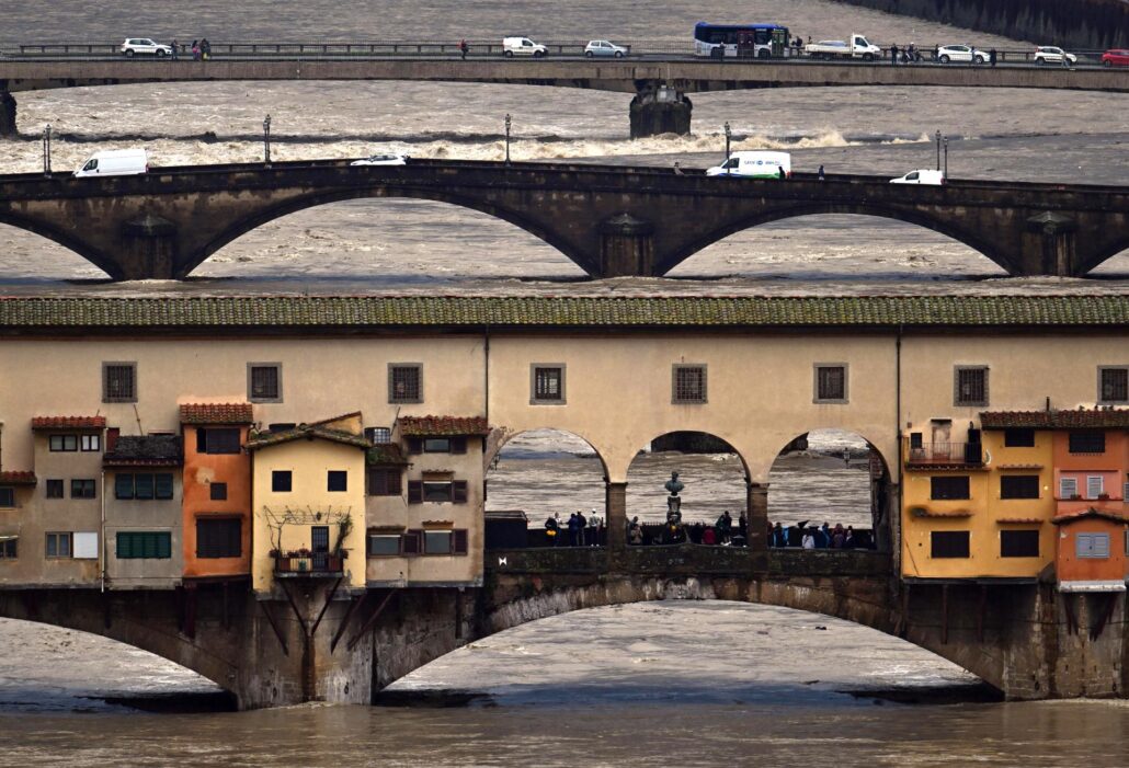 Alerta roja por temor a inundaciones y desbordamiento de ríos en el norte de Italia