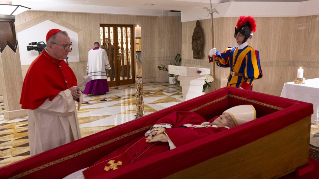 Cardenales fijan para el 7 de mayo el inicio del cónclave