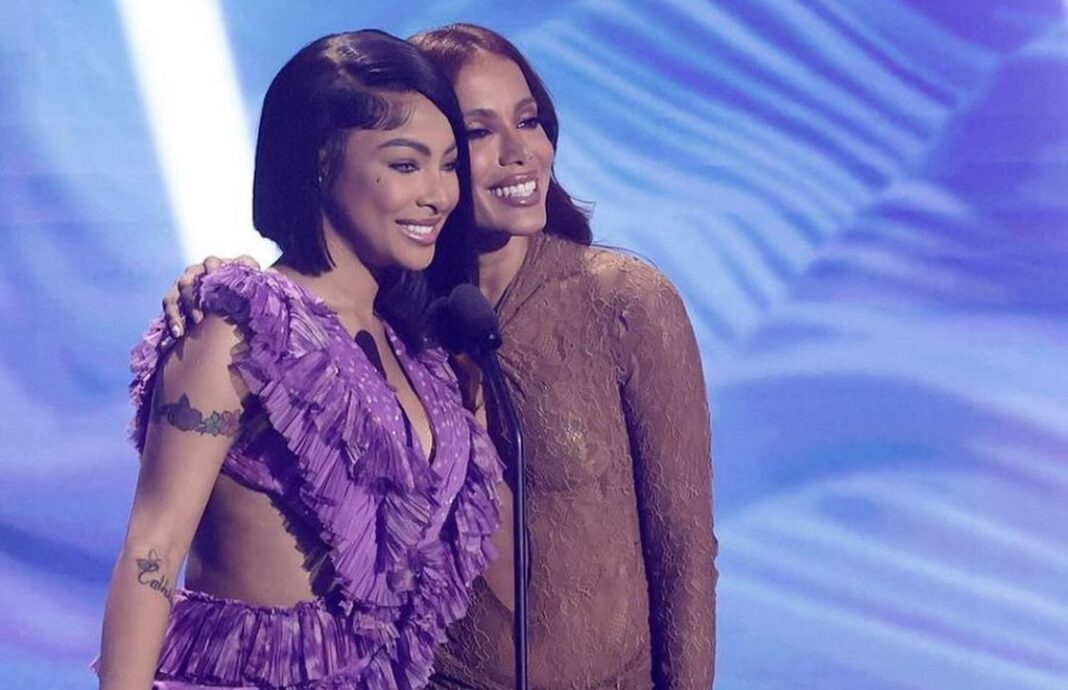 Yailin La Más Viral sorprende como presentadora en Billboard Mujeres Latinas en la Música