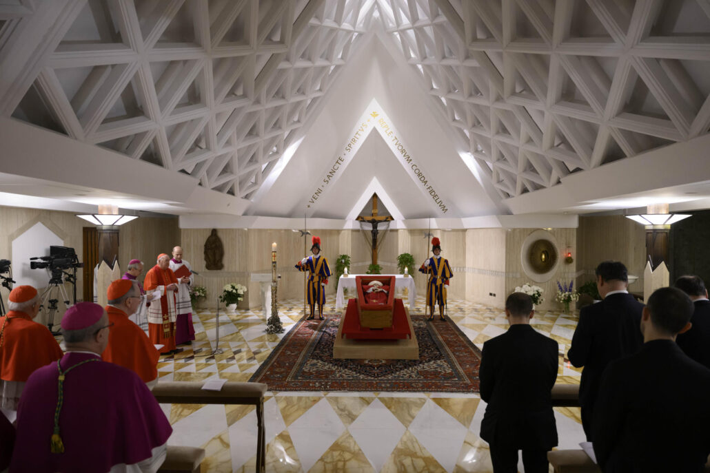 El funeral del papa Francisco será el sábado 26 de abril en la plaza de San Pedro