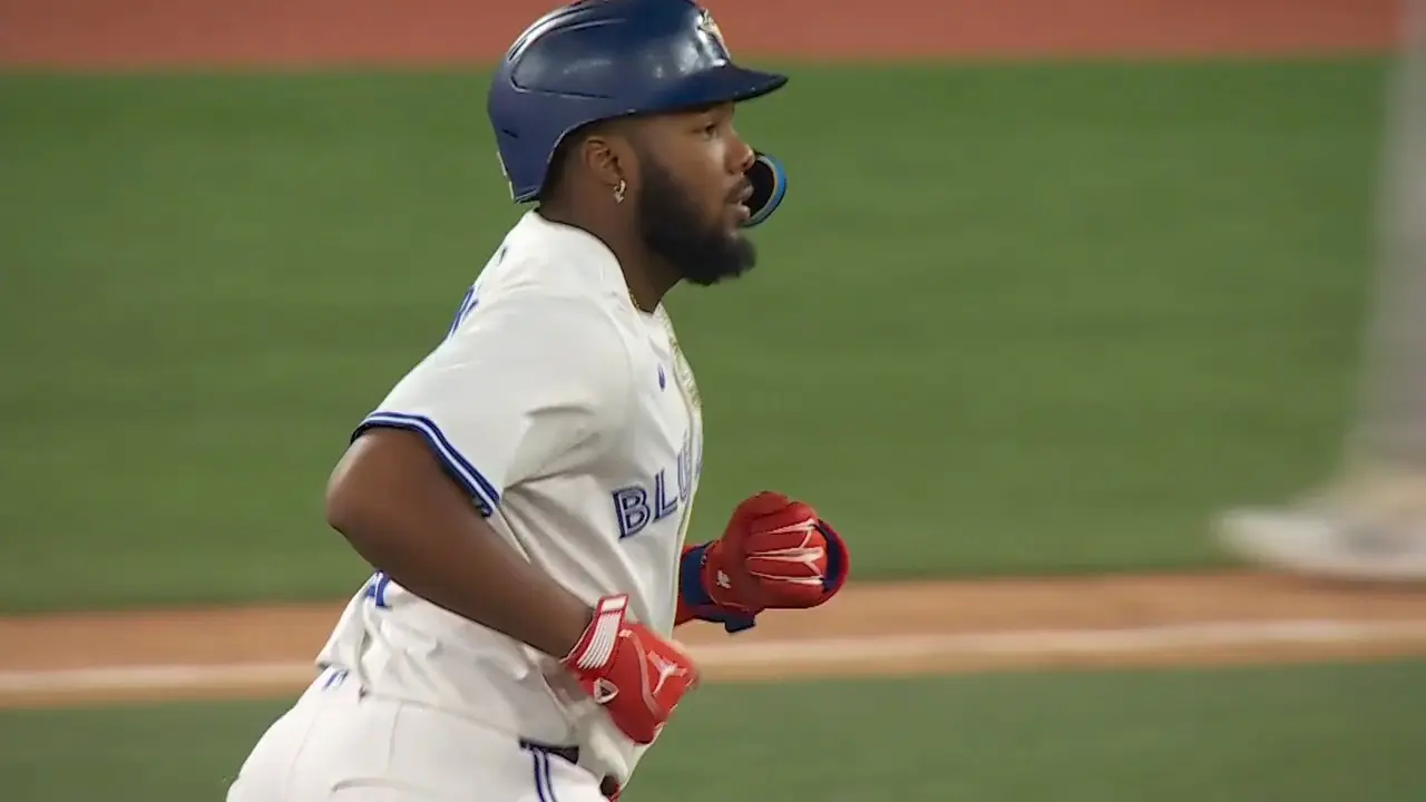 ¡Llegó el primero! Vladimir Guerrero Jr. conecta su primer HR de la temporada - Noticias de hoy en República Dominicana | De Último Minuto