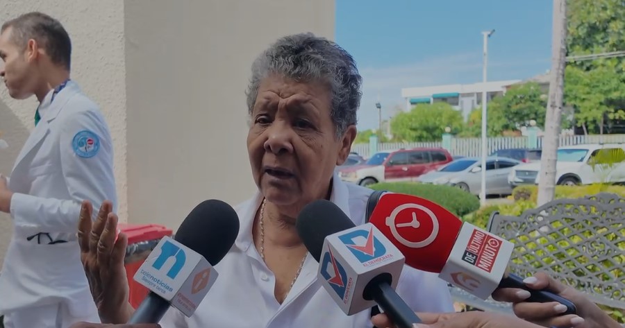 Familiares de médicos fallecidos en tragedia del Jet Set comparten emotivos testimonios en misa en su honor