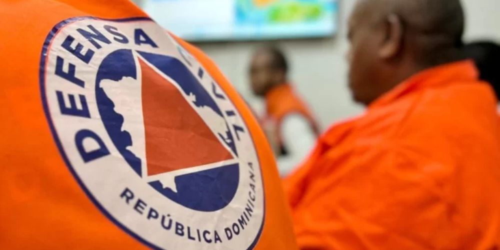 Cierran playa Macao por fuerte oleaje en operativo de Semana Santa