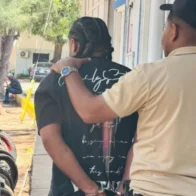 PN apresa a “El Gordito” supuestamente por herir de bala a dos hermanos en Santiago