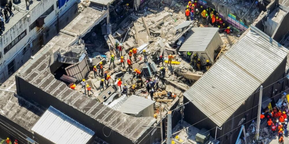 Bajo el Foco: La Tragedia del Siglo