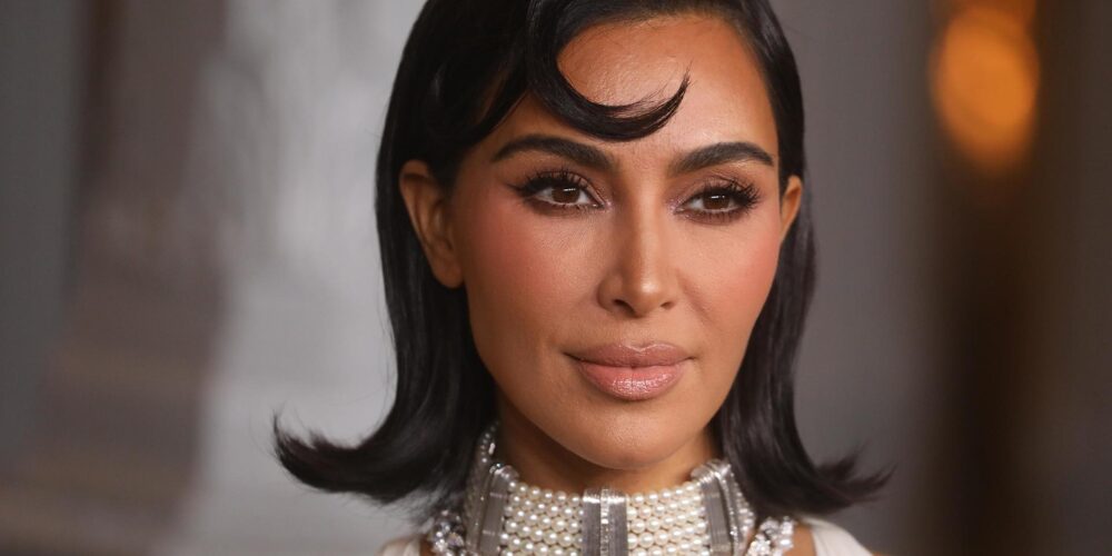 El juicio por el sensacional robo de joyas a Kim Kardashian en 2016 comienza mañana