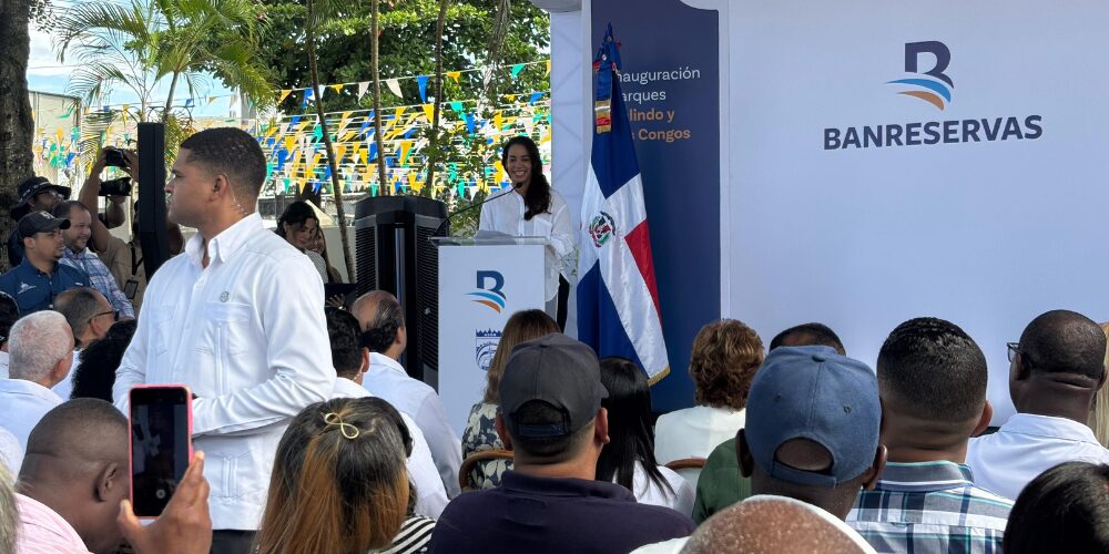 Alcaldesa Betty Gerónimo inaugura los parques Galindo y Los Congos