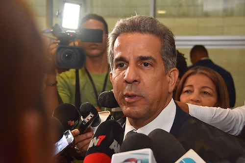 Por posible conflicto de intereses, abogado de Antonio Espaillat deja puesto en equipo de recuperación pública