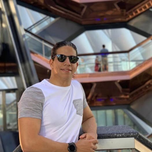 Exponen restos de Eduardo Guarionex Estrella en el memorial Fuente de Luz en Santiago